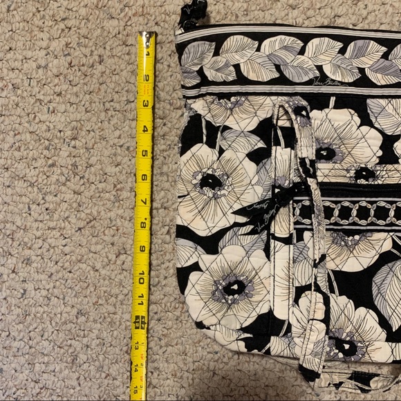 Vera Bradley black and white floral tote bag - Picture 6 of 9